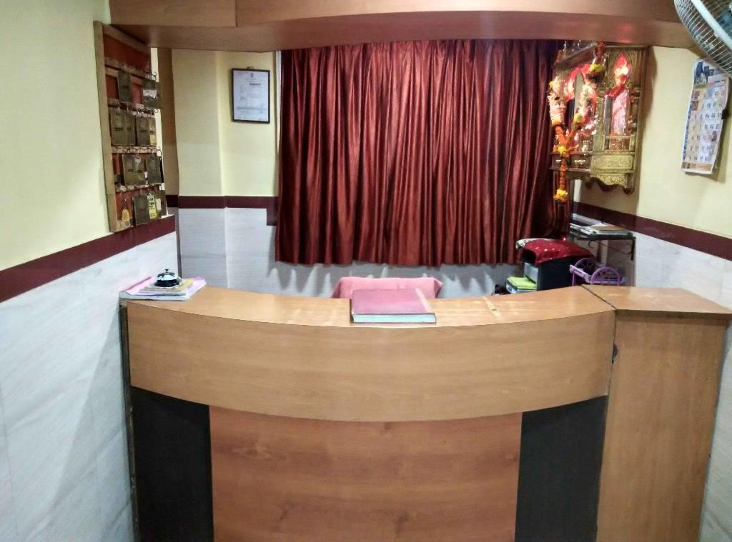 Girija Payyade Hotel กาลยัน ภายนอก รูปภาพ