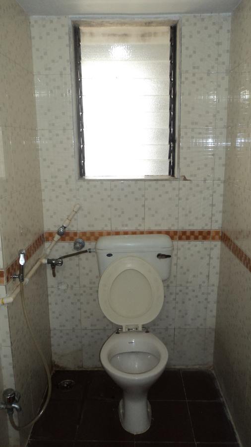 Girija Payyade Hotel กาลยัน ภายนอก รูปภาพ