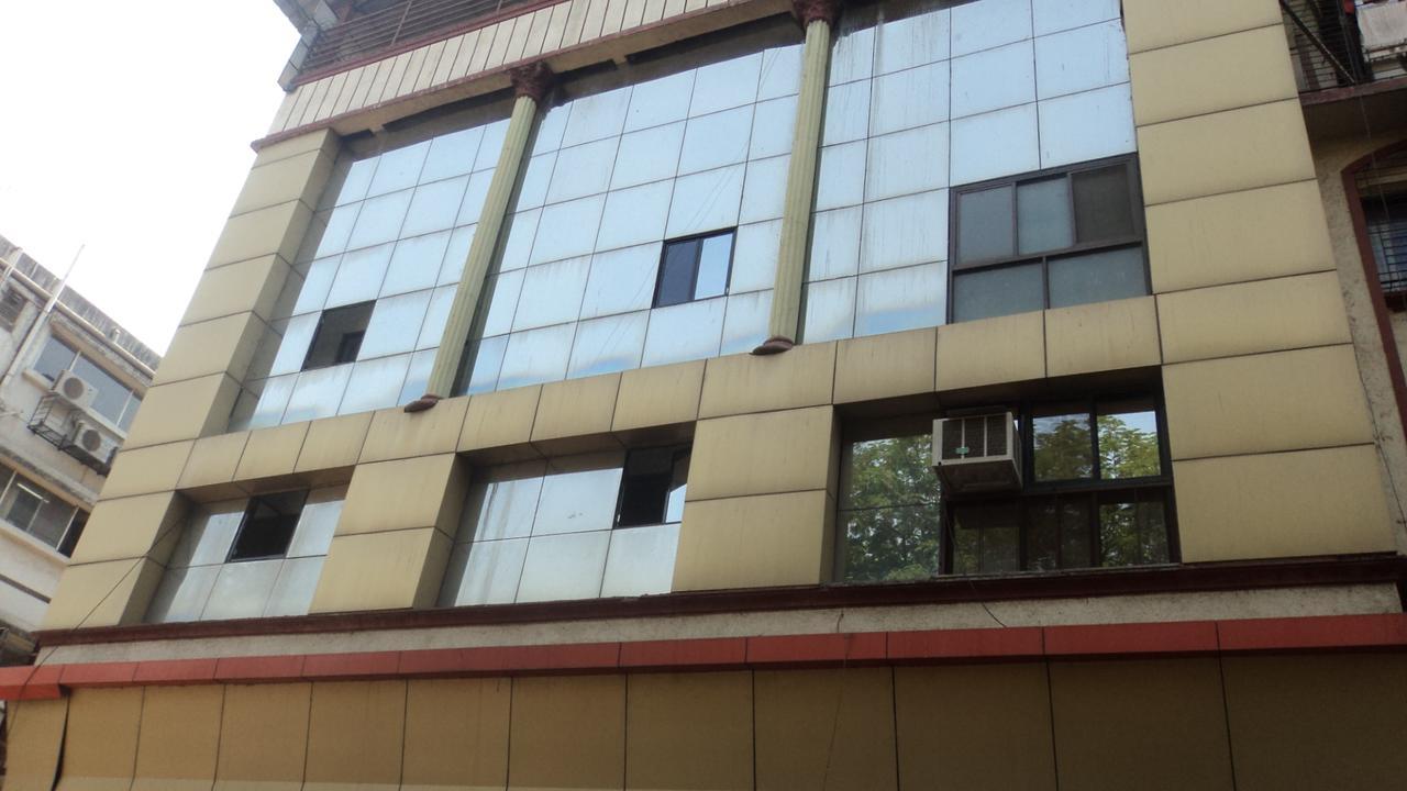 Girija Payyade Hotel กาลยัน ภายนอก รูปภาพ